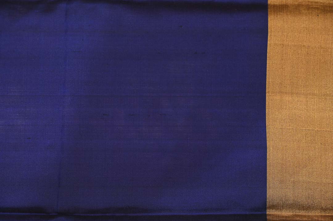 Thamarai with Neelam Floral Motif Kanchipuram Silk Saree – DDA006